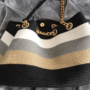 Small straw tote